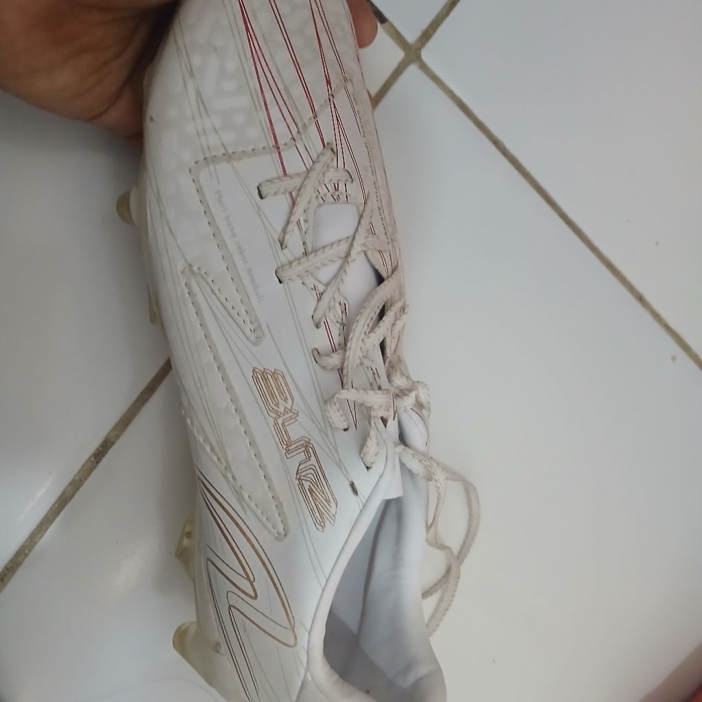 Specs Garuda Attack