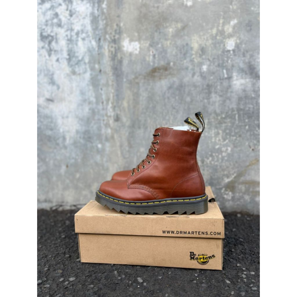Drmartens 1460 Pascal ziggy Tan LUXOR