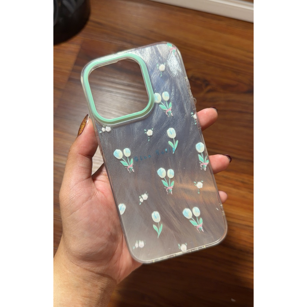 preloved case iphone 15 pro tulip