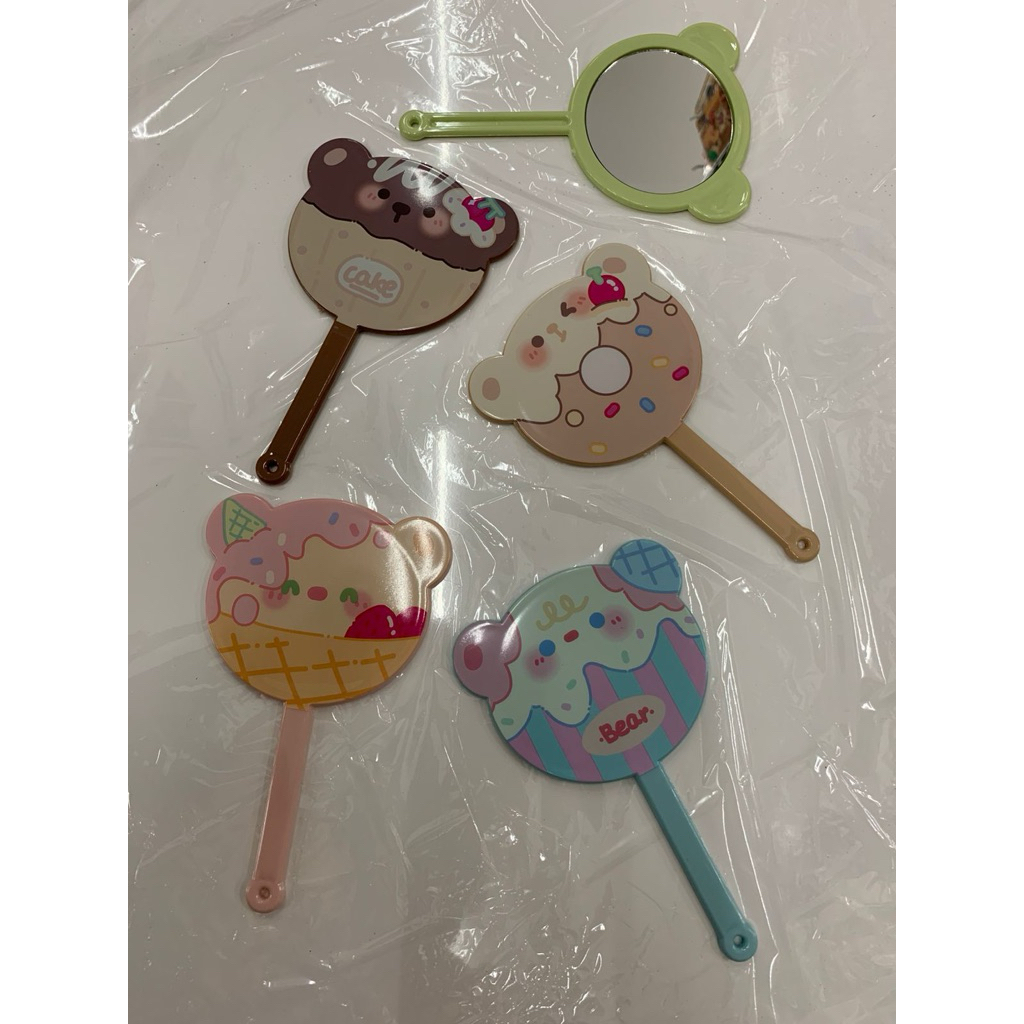 Kaca Tangan Karakter Bear