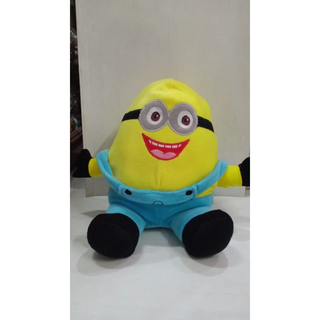 Boneka Minion Duduk Size L