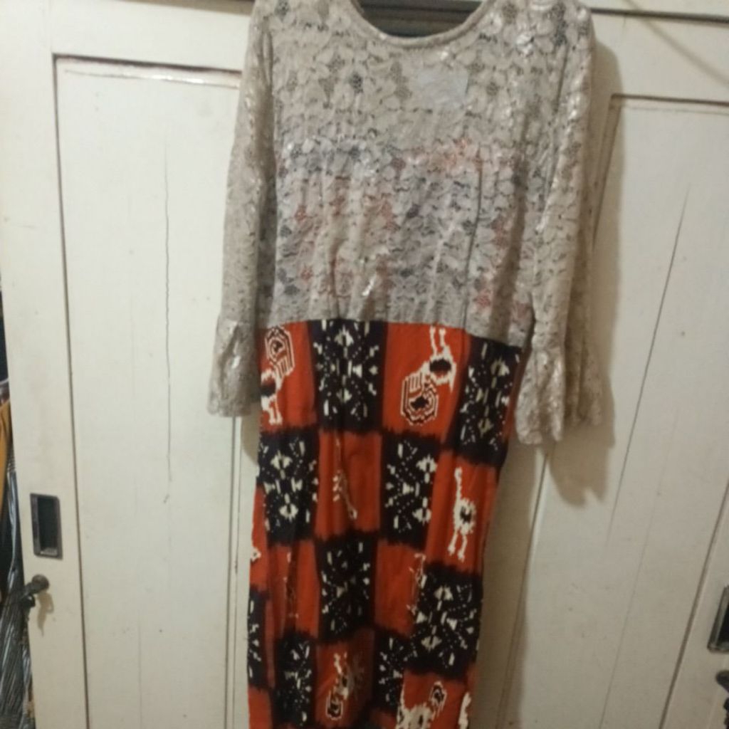 dressbatiksemi brokat