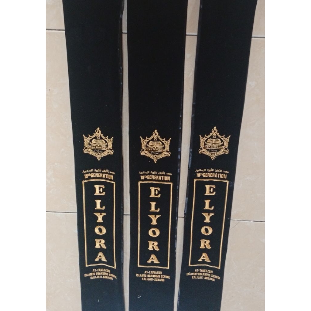 SELEMPANG WISUDA