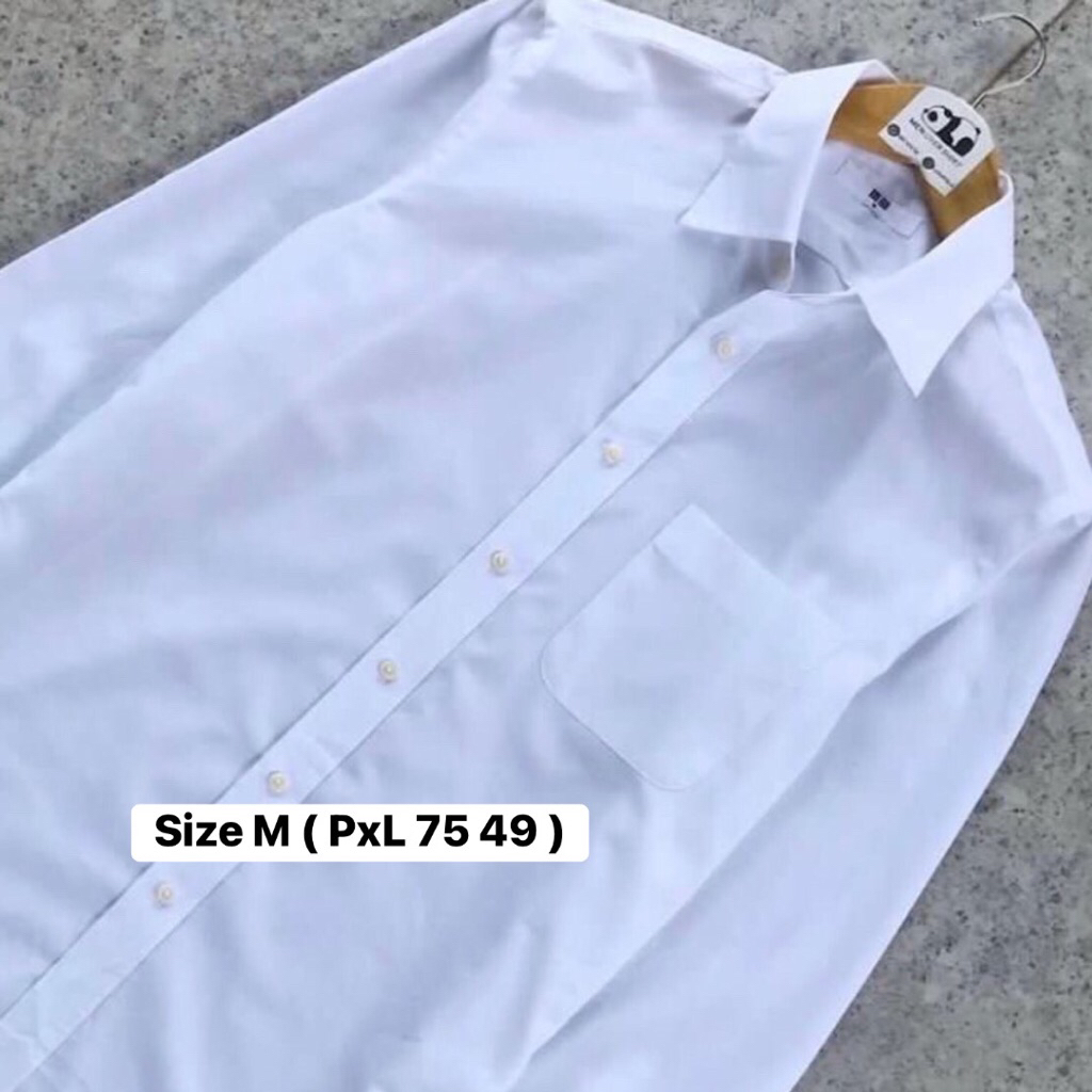 Kemeja Putih Uniqlo