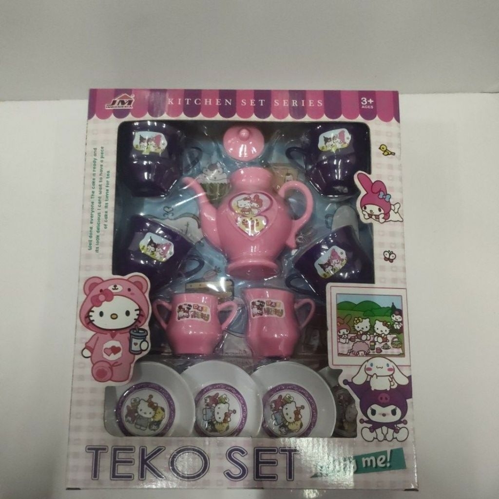 Peralatan makanan Boneka