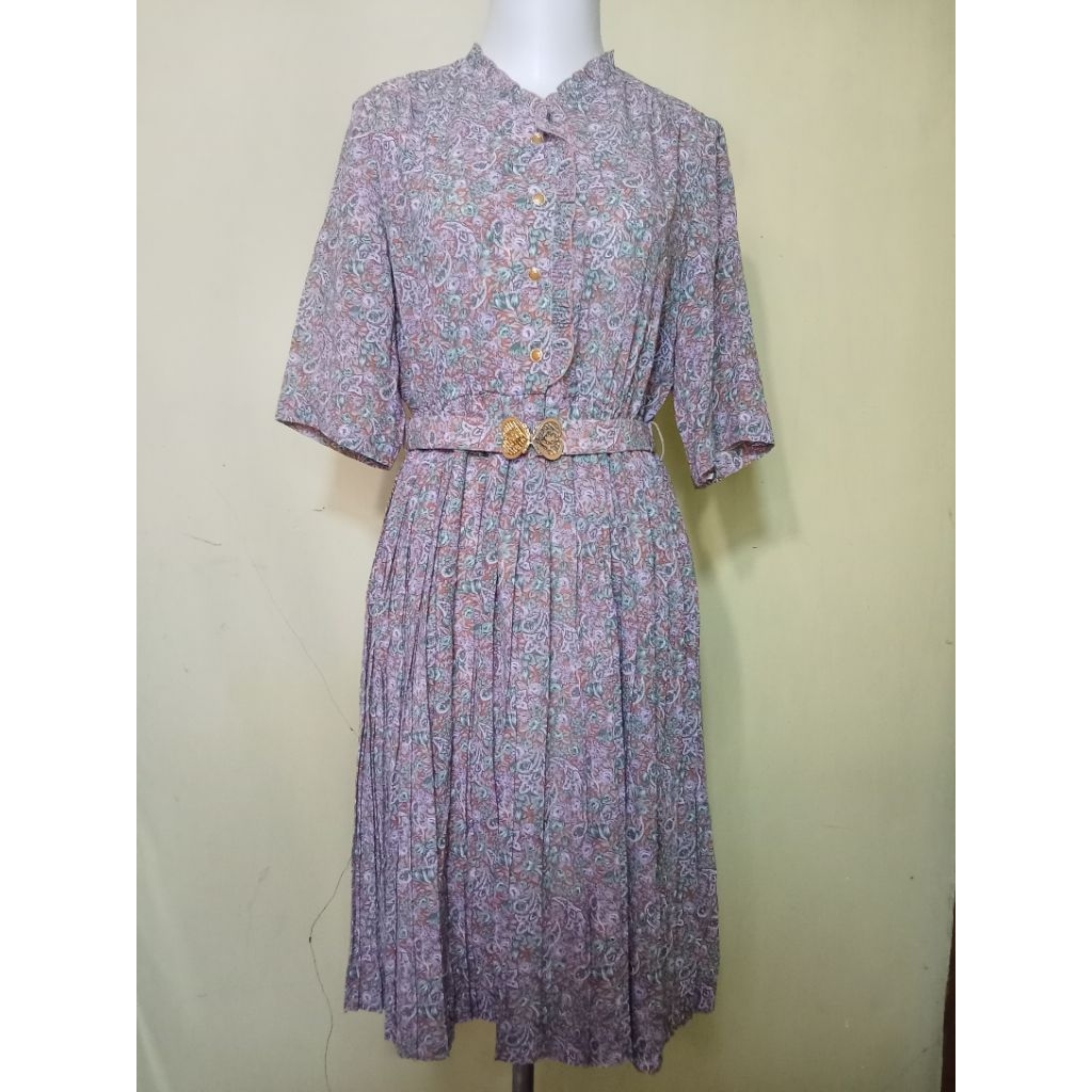Dress vintage bunga-bunga