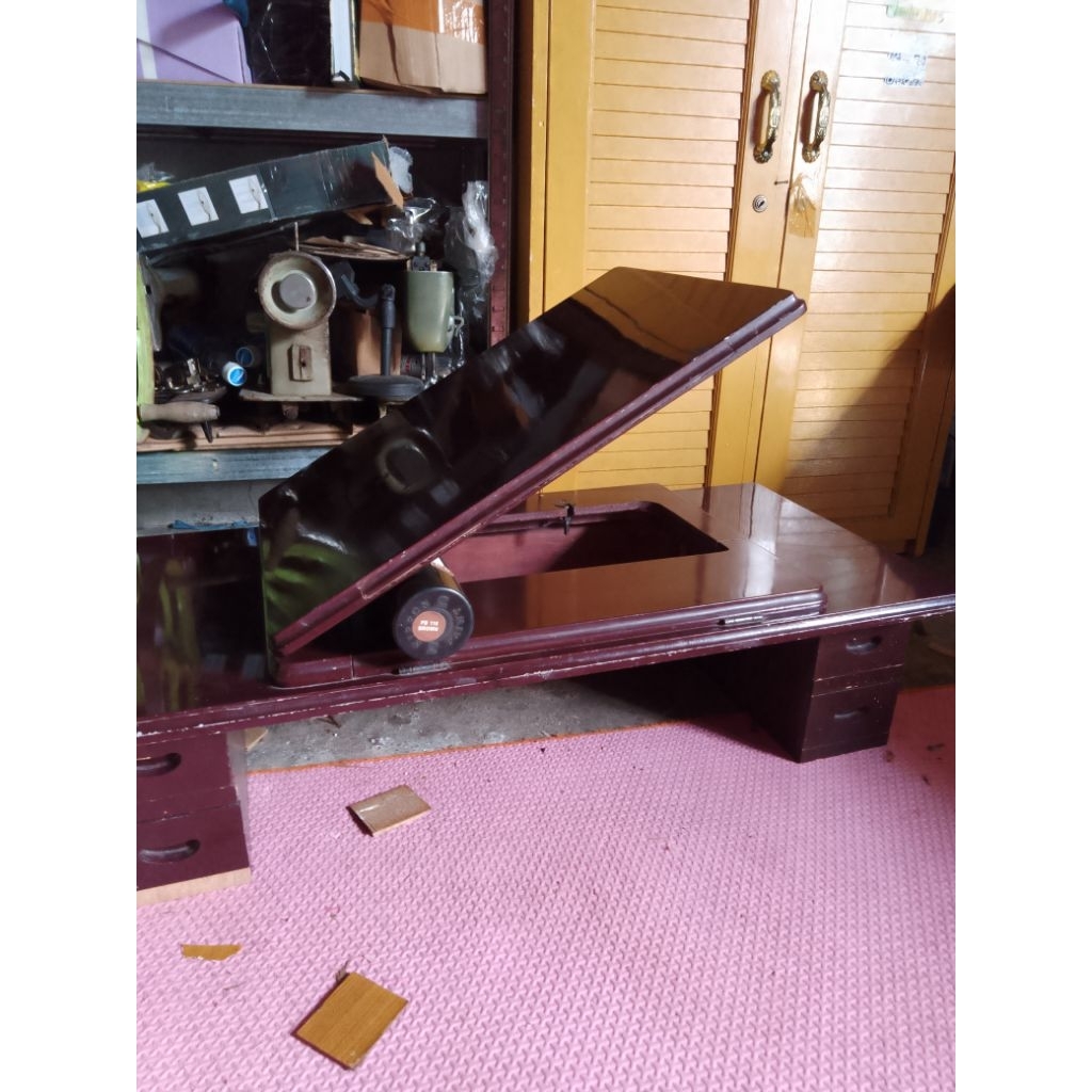 Meja Mesin Jahit second
