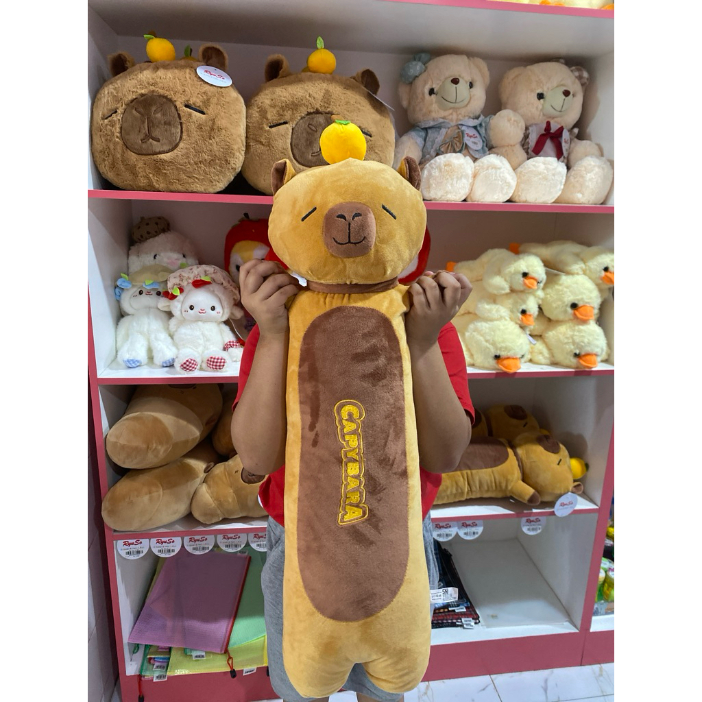 Bantal guling capybara