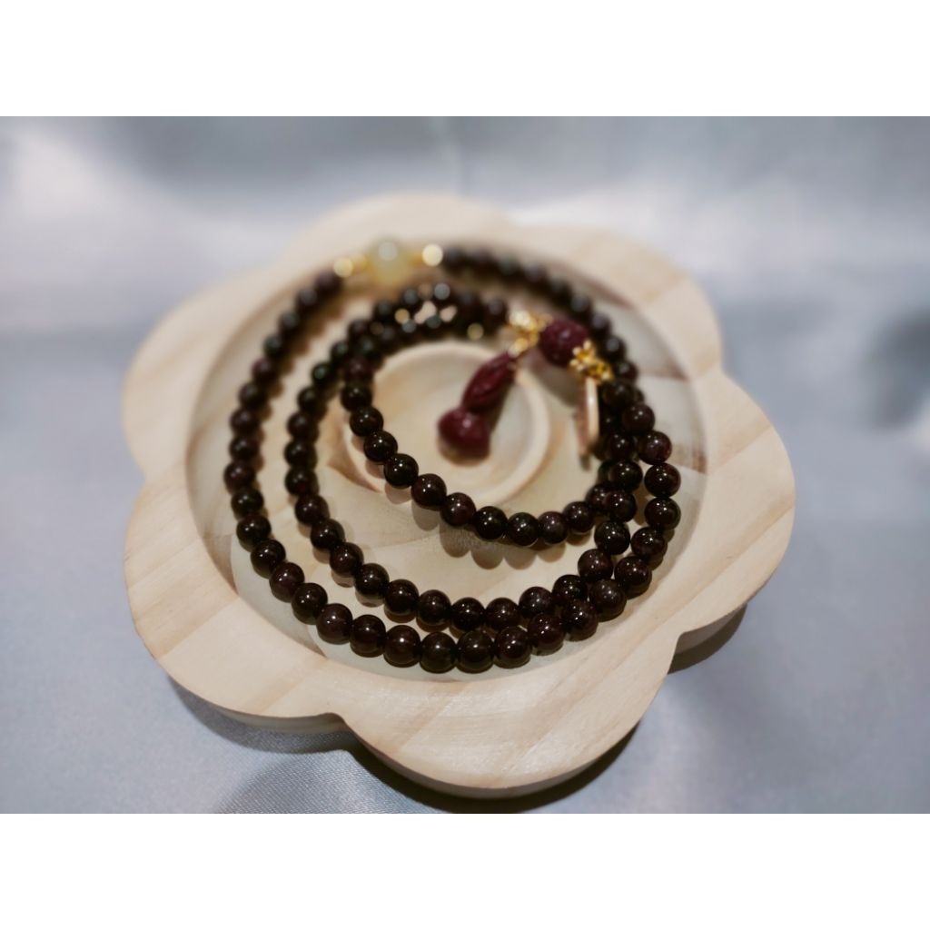 Kalung Red Garnet