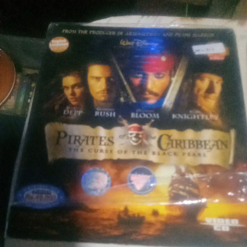 VCD PIRATES CARIBBEAN X-111