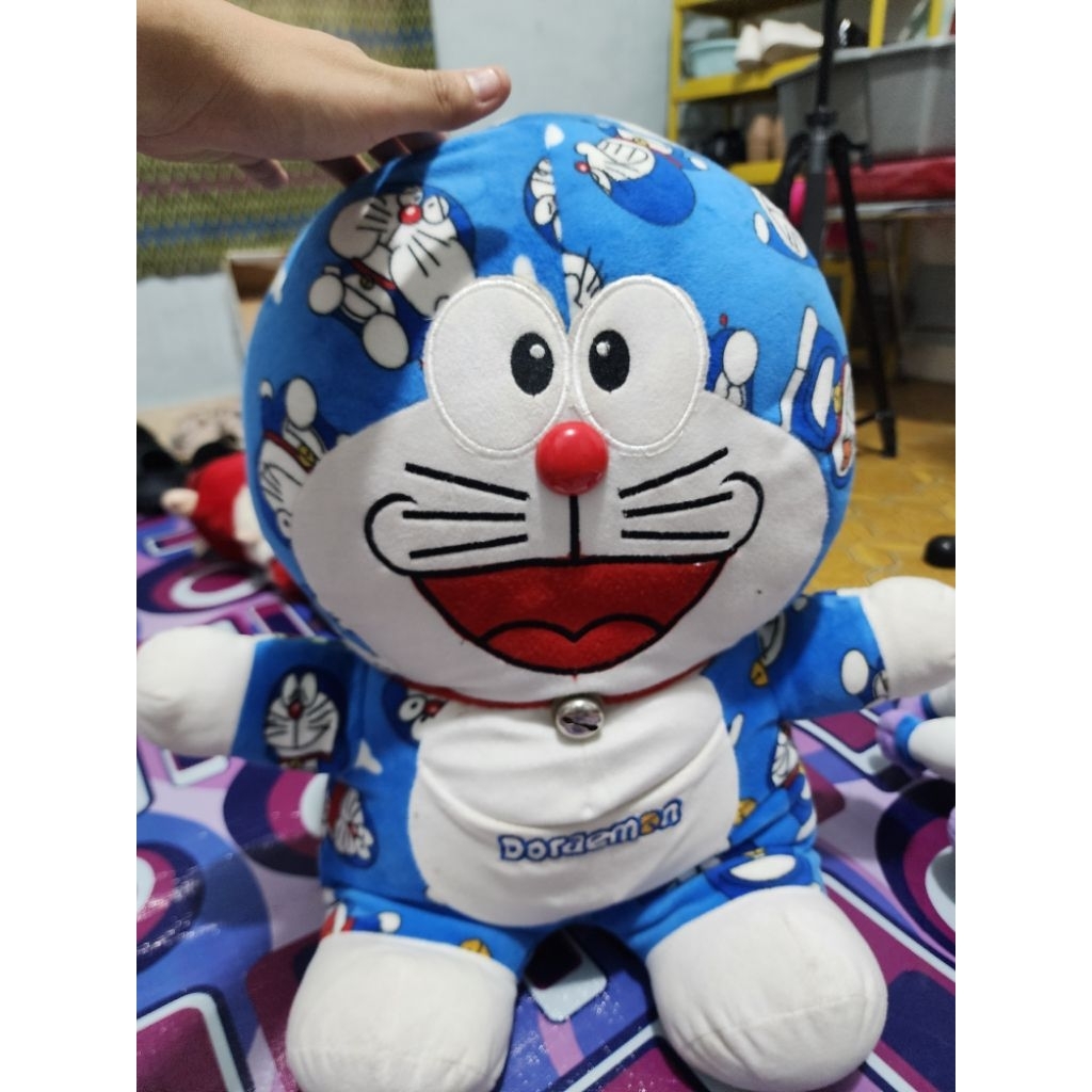 Boneka Doraemon- Preloved