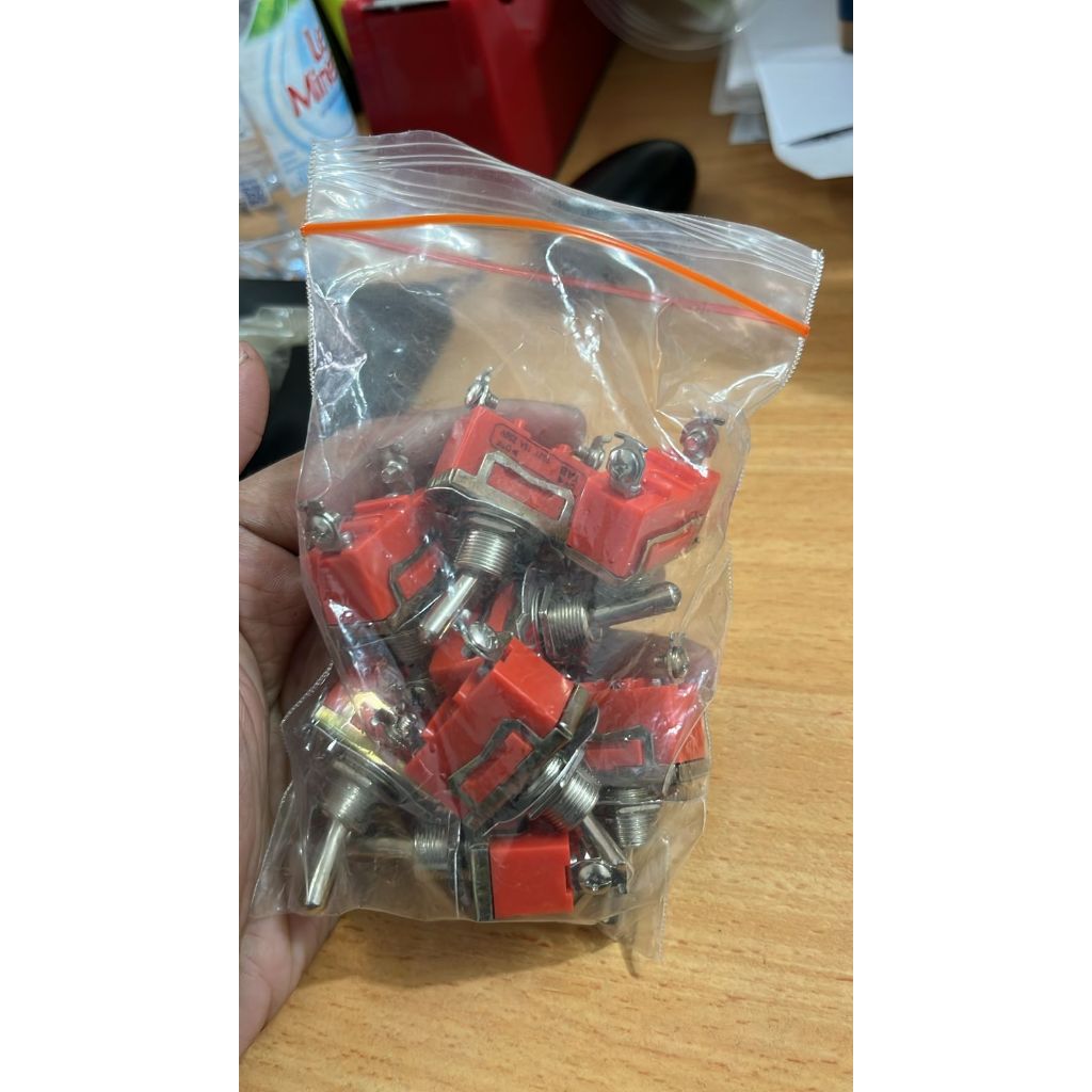 Toggle Switch E-TEN1021 15A 250VAC ON-OFF
