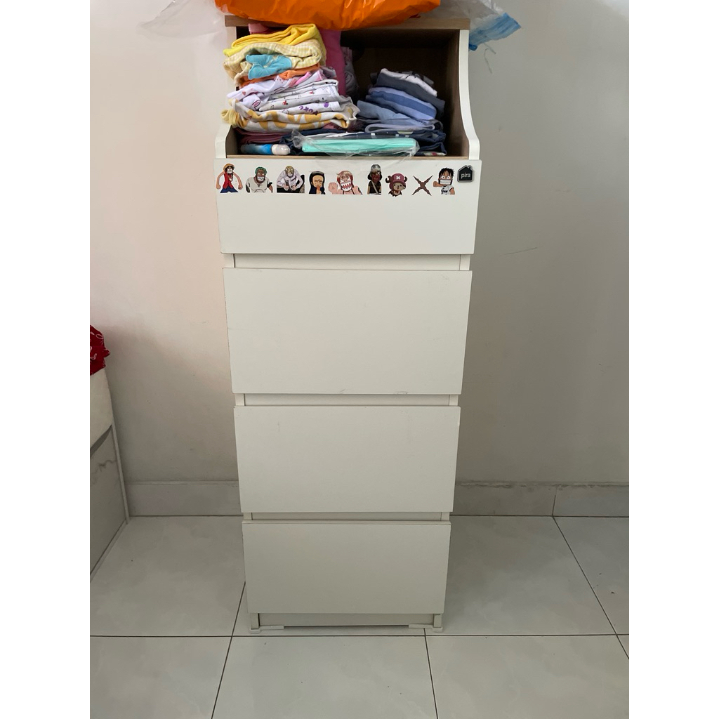 Lemari Baju/Rak Baju/Lemari