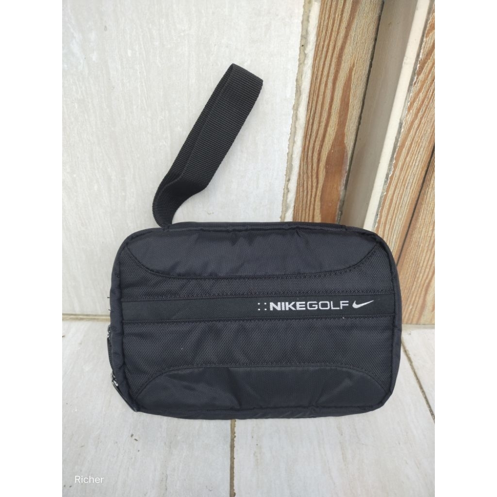 pouch atau cluch Nike
