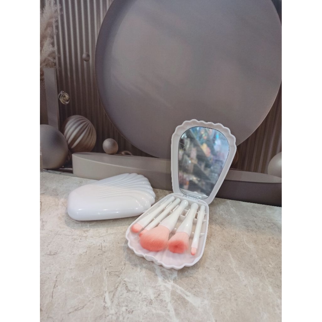 Lusinan Makeup Brush Set Kerang