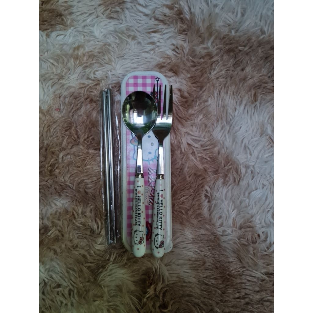 Set Sendok, Garpu Hello Kitty