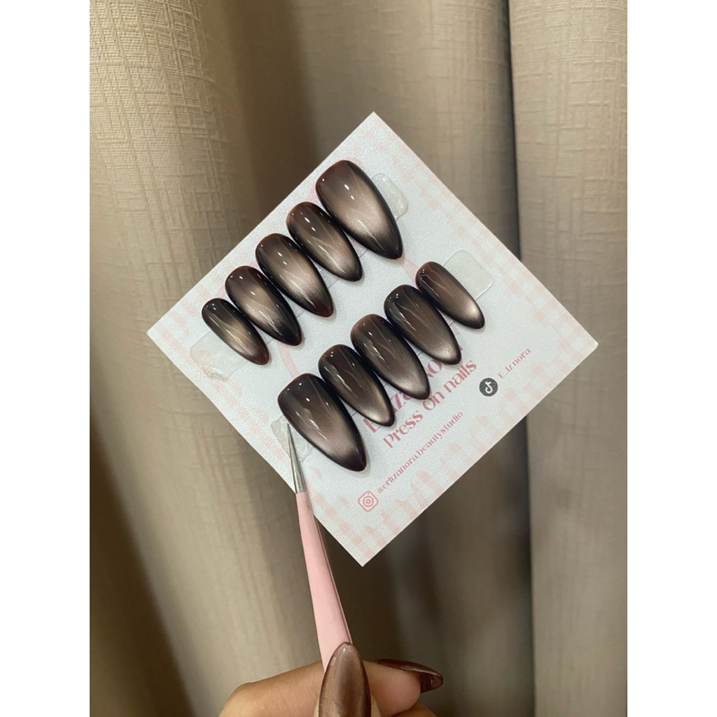 PRESS ON NAILS PREMIUM
