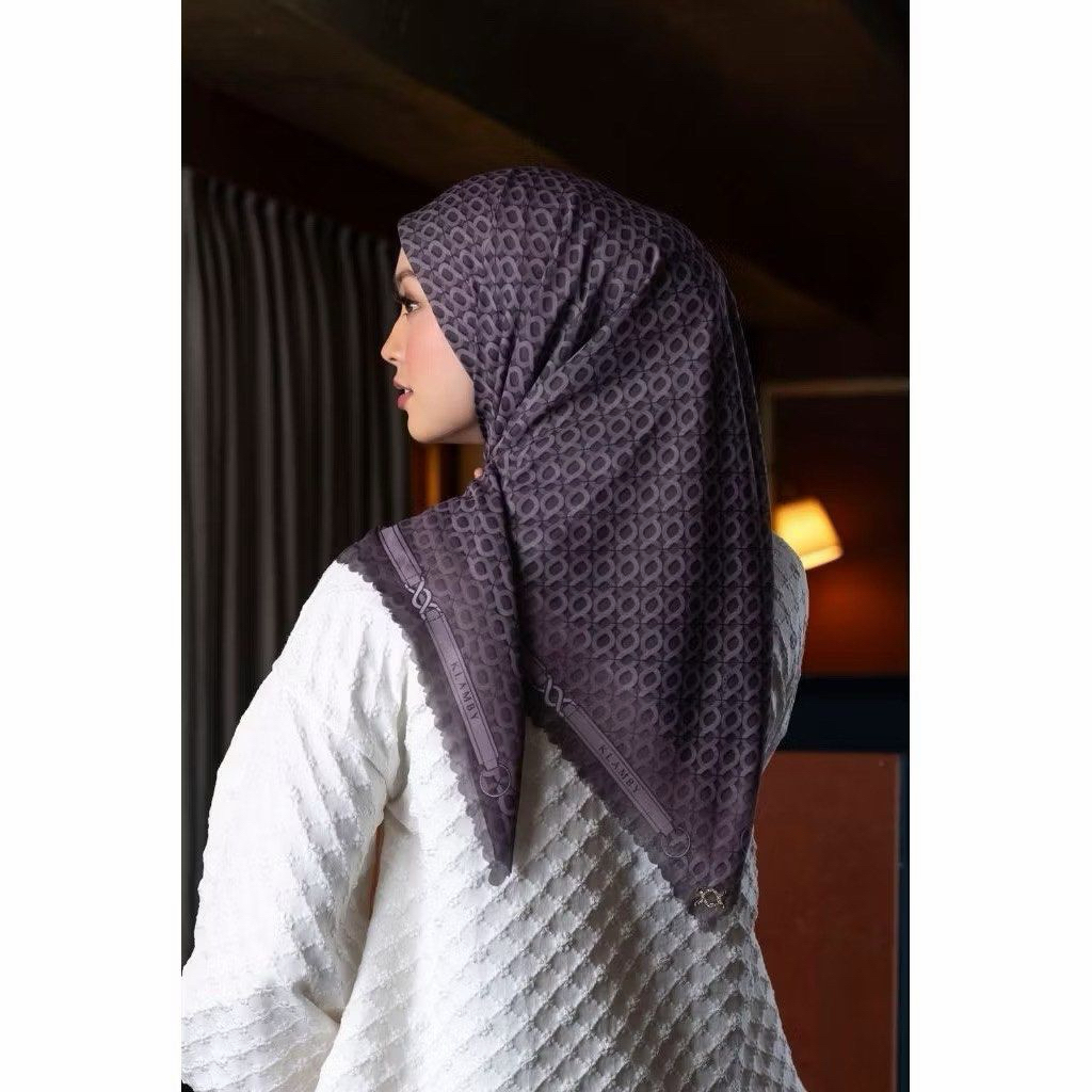 Minera Monogram Klamby NEW