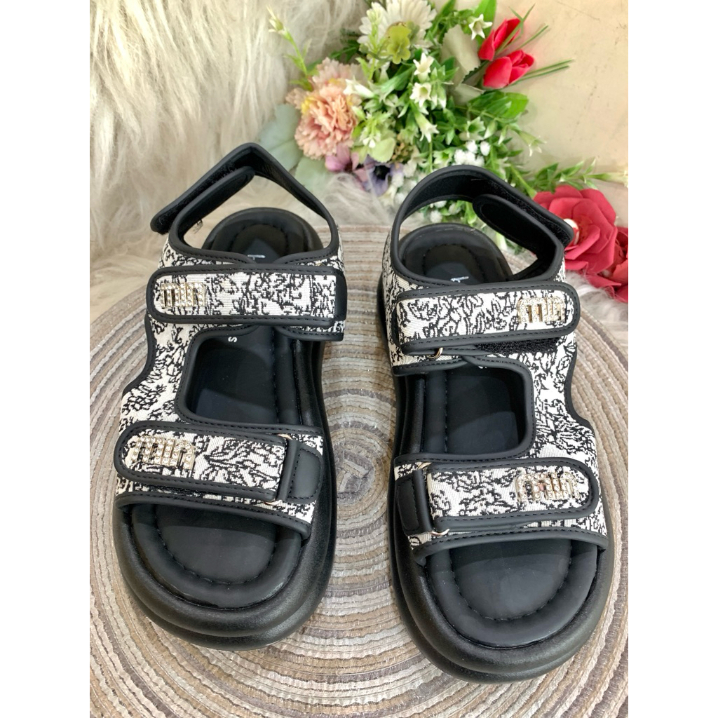 WEDGES 2633