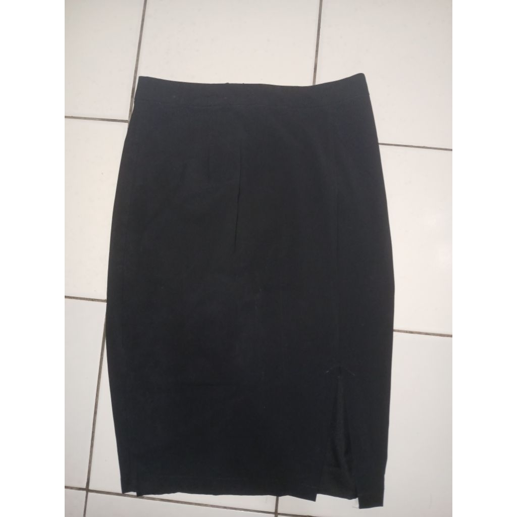 ROK SPAN SELUTUT (PRELOVED)