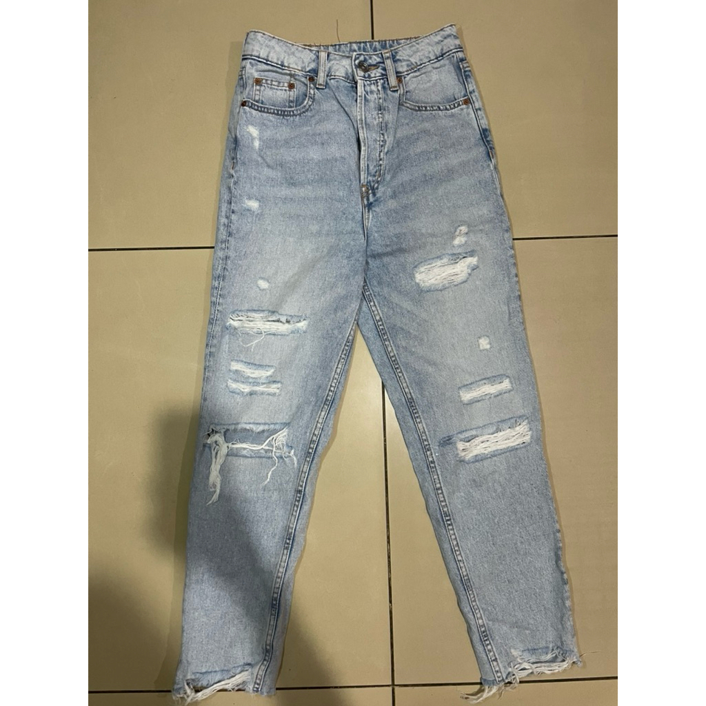 jeans