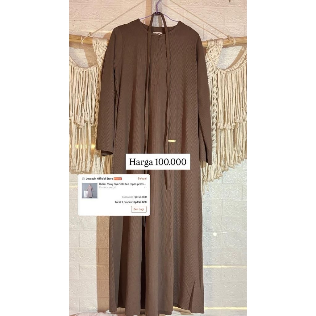 Gamis Lavezein preloved