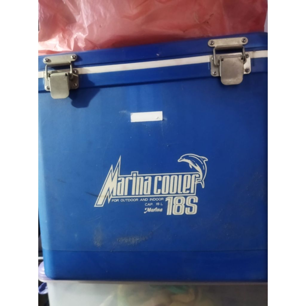 Preloved Marina Cooler box 18L