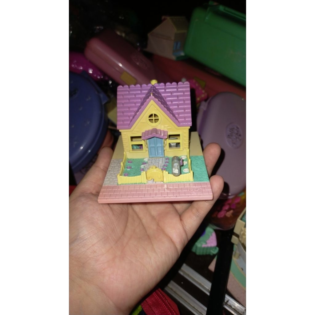 Polly pocket rumah