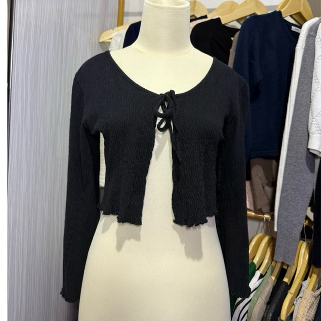 croptop outer hitam