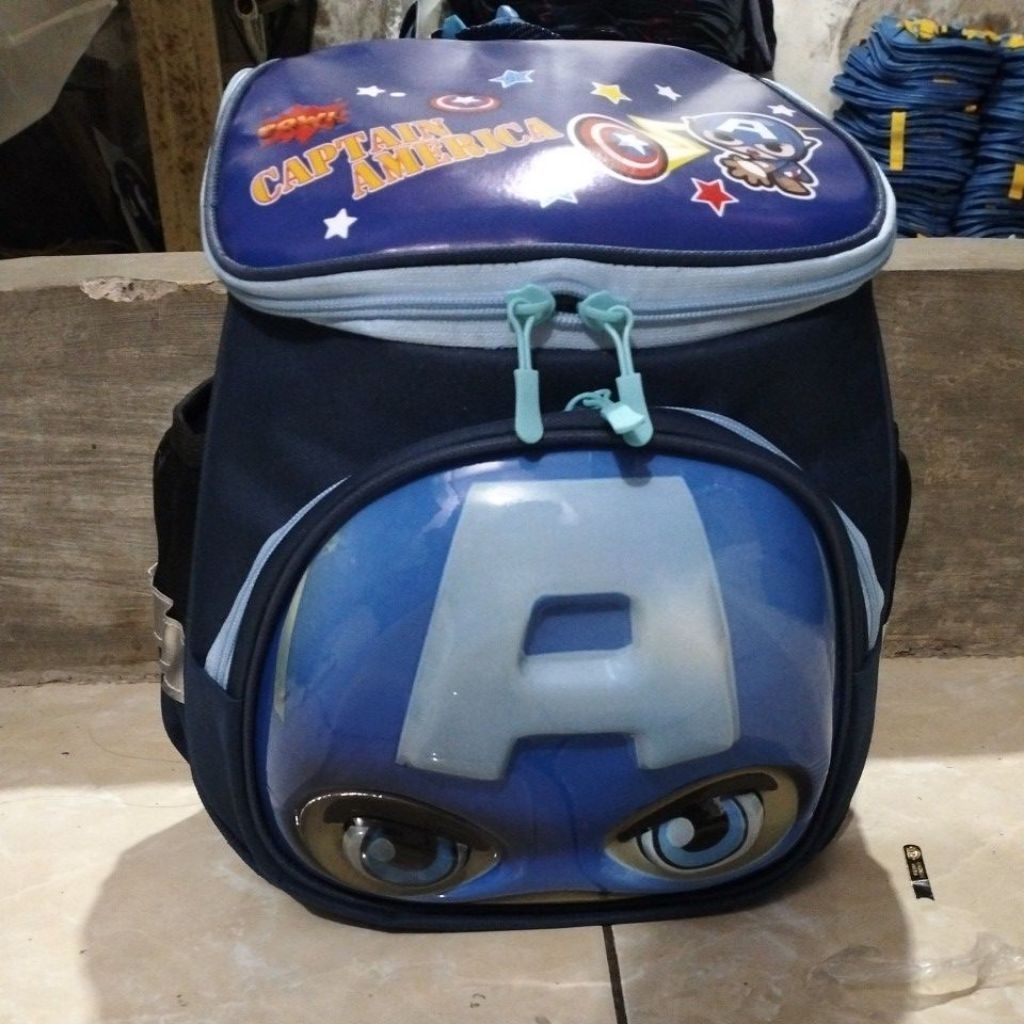 tas karakter Spiderman