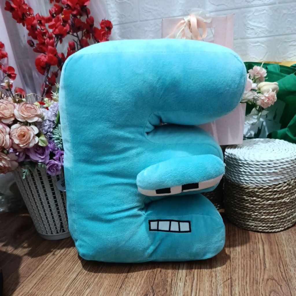 Boneka Alphabet M Timezone