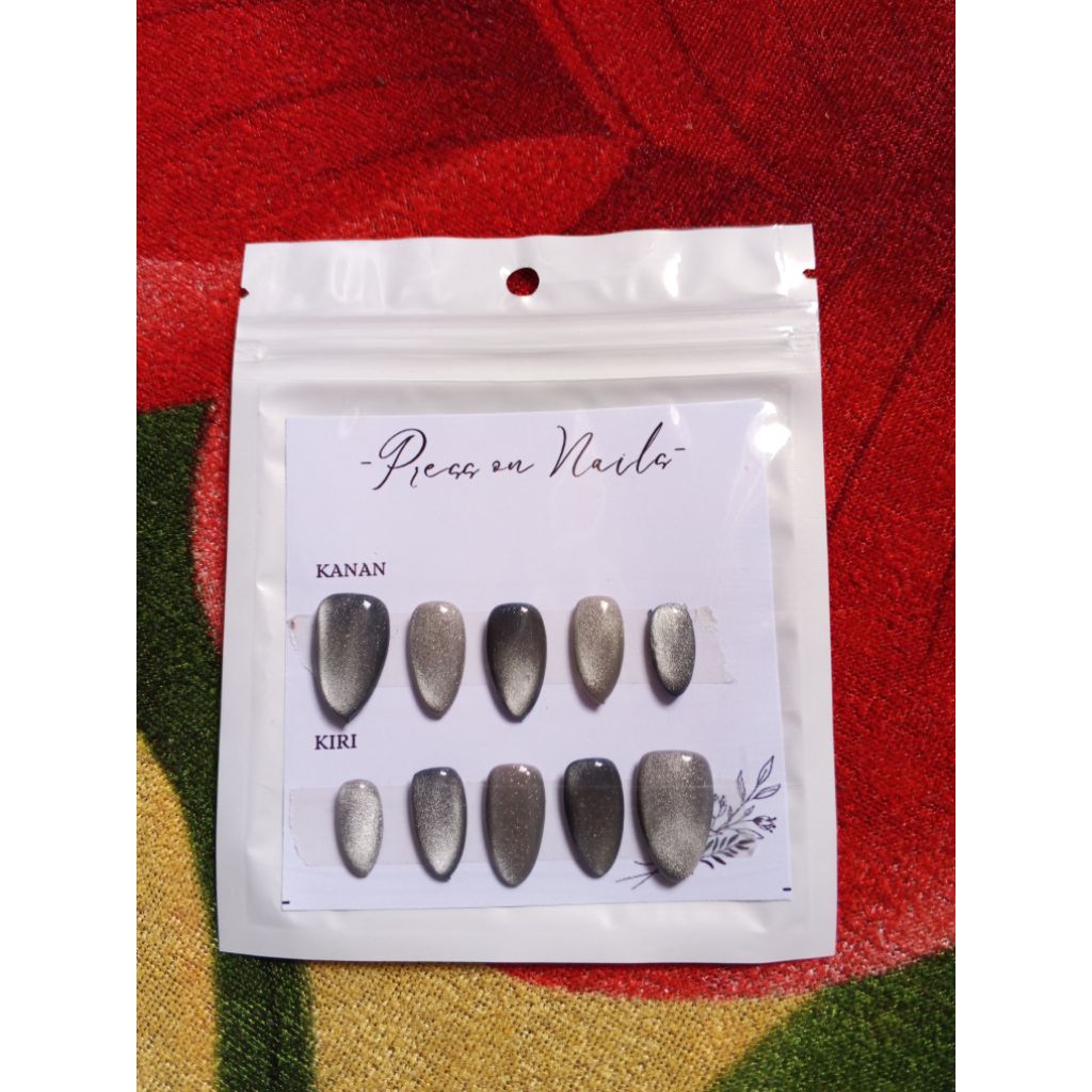 Press on nail cat eye premium