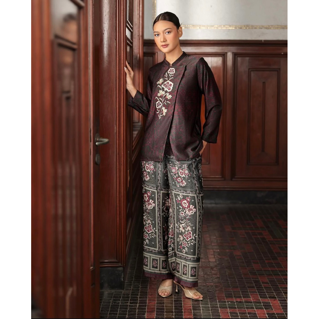 RASHADA SET “RUBY”