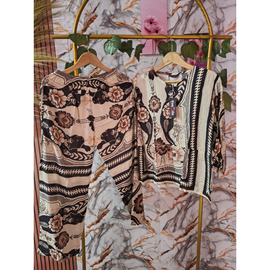 ONESET WANITA