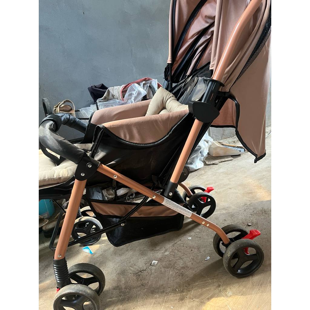 strolermerk beige