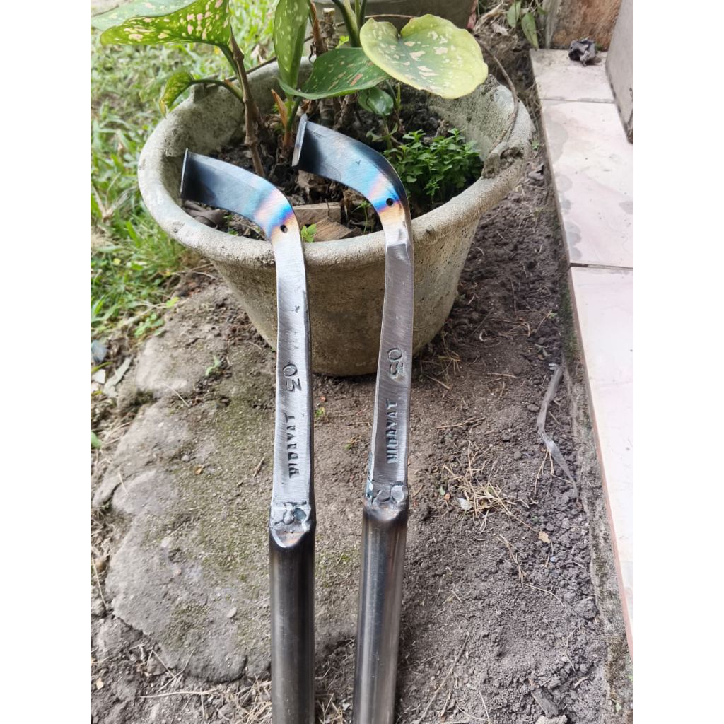 pisau sadap karet