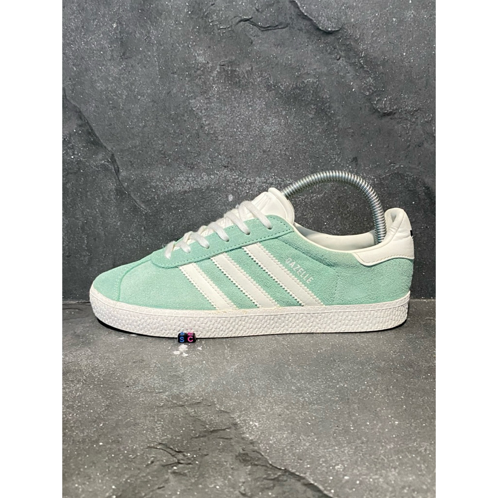 Gazelle A7923