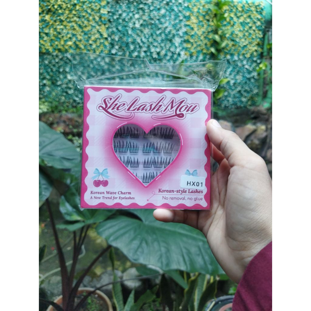 NEW eyelash lashmou