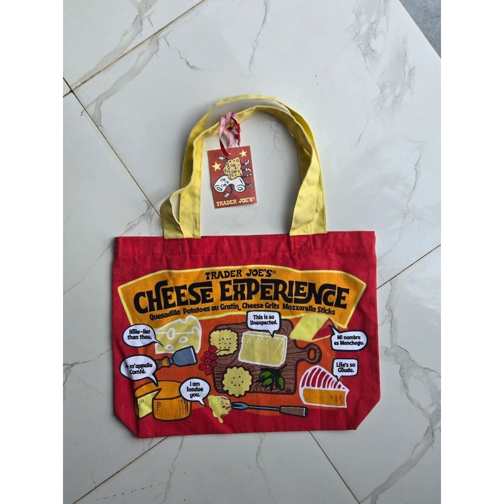 Trader Joe's tote bag (authentic 100%)