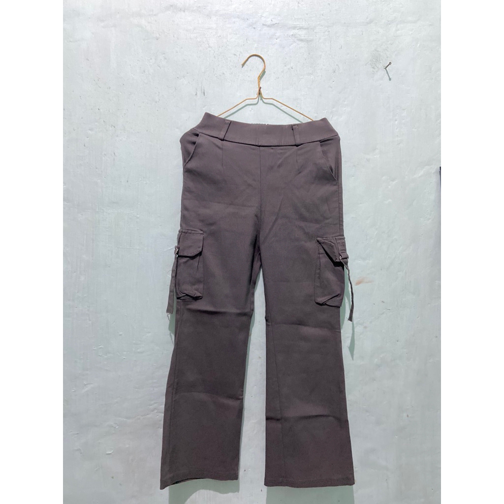 Preloved Celana cargo