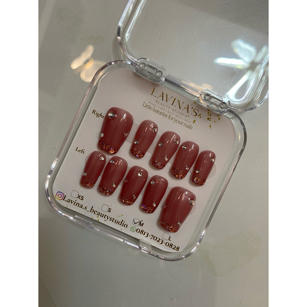 Press on nail