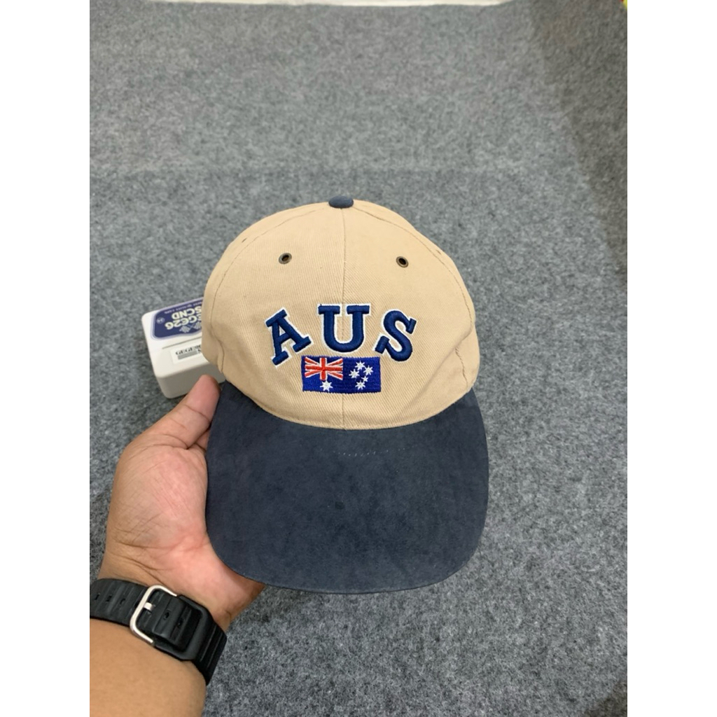 Topi simple