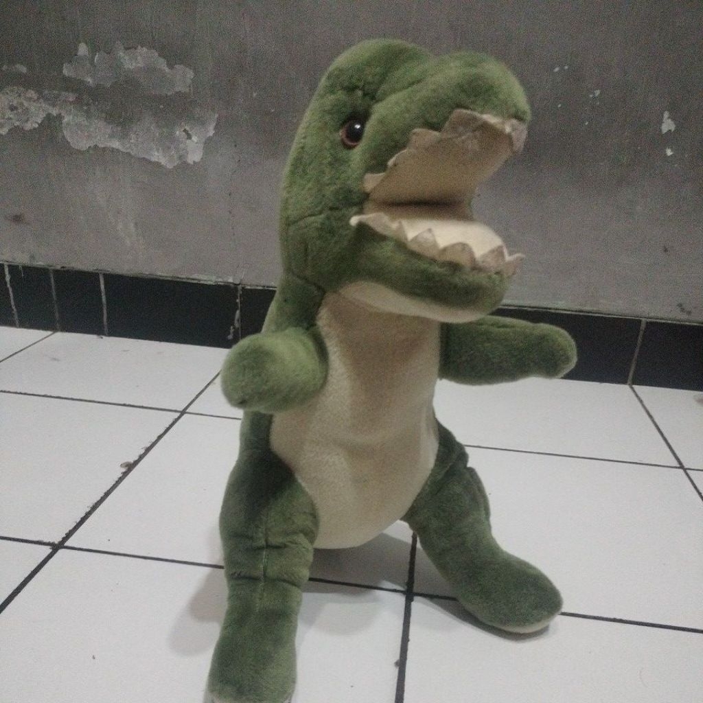 boneka dino