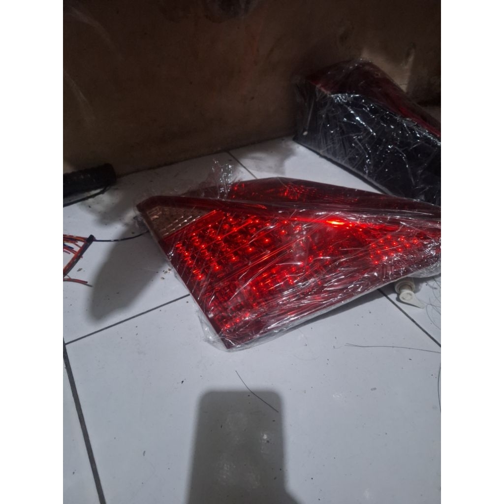 Reflektor bagasi Alphard model Pink