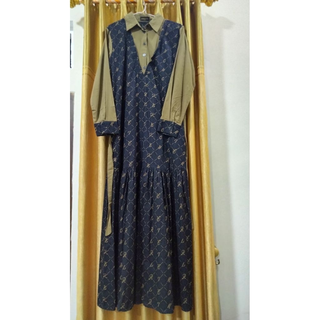 Preloved Korina size XL