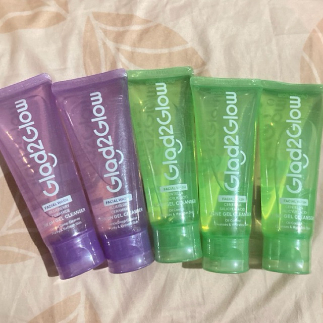 FACE WASH GLAD2GLOW 70ML