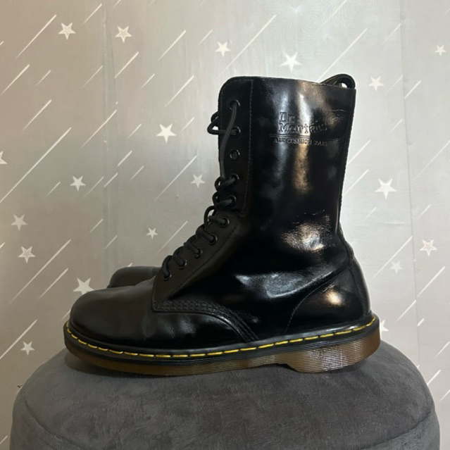 Dr. Martens 1490 Black Smooth