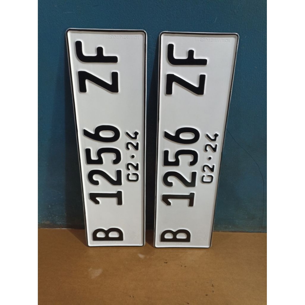 PLAT MOBIL FULL CAT