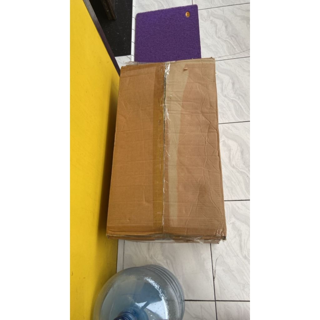 Lemari Box
