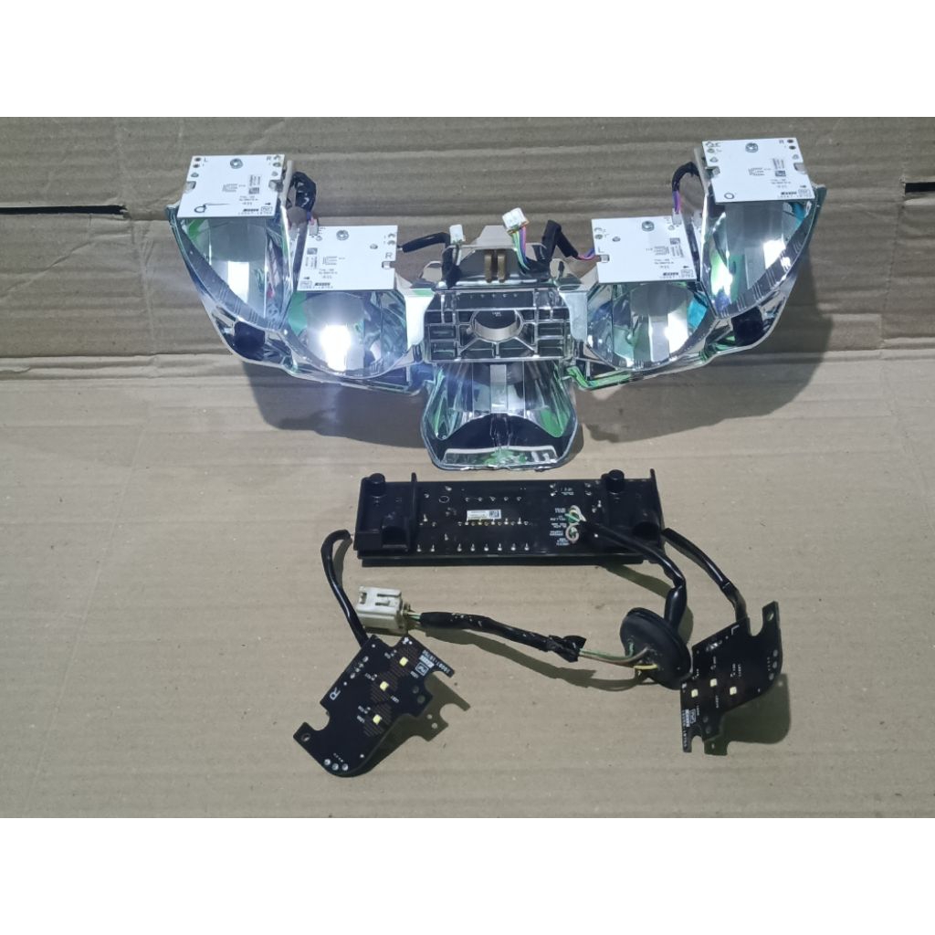PCB LED HEADLAMP XMAX OLD 1SET CHROME